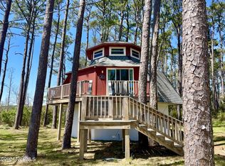 128 Crow Hill Rd, Beaufort, NC 28516