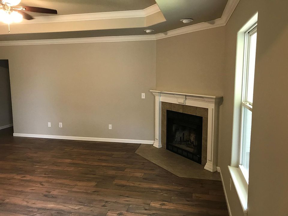 1st image of 6406 SW Meadow Well Ave