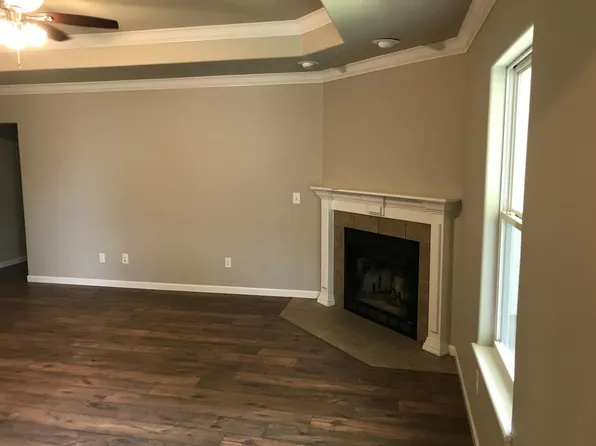 6406 SW Meadow Well Ave, Bentonville, AR 72712