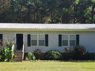 151 Luther Thompson Dr, Chadbourn, NC 28431