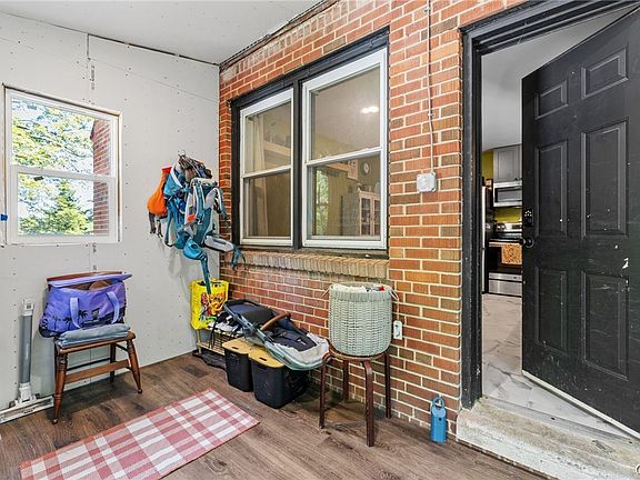 4th image of 4703 Makyes Rd
