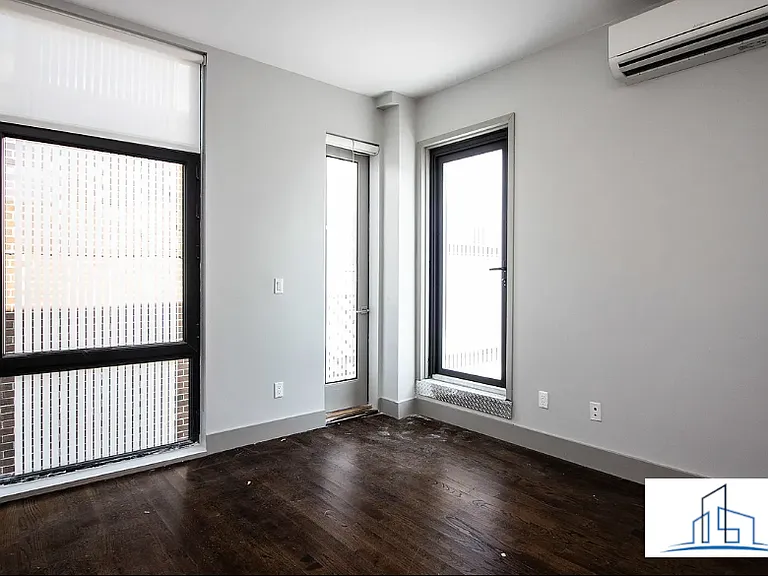 263 Franklin Ave #1A — Photo 3