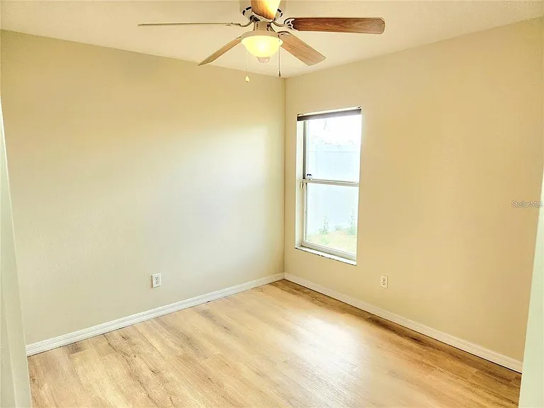 218 Haversham Way — Photo 11