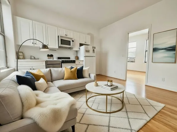 370 West 51st Street image 1 of 3