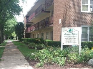 1631 Forest Rd APT 202, La Grange Park, IL 60526