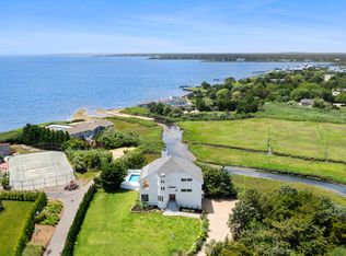 20 Stacy Dr, Westhampton Beach, NY 11978