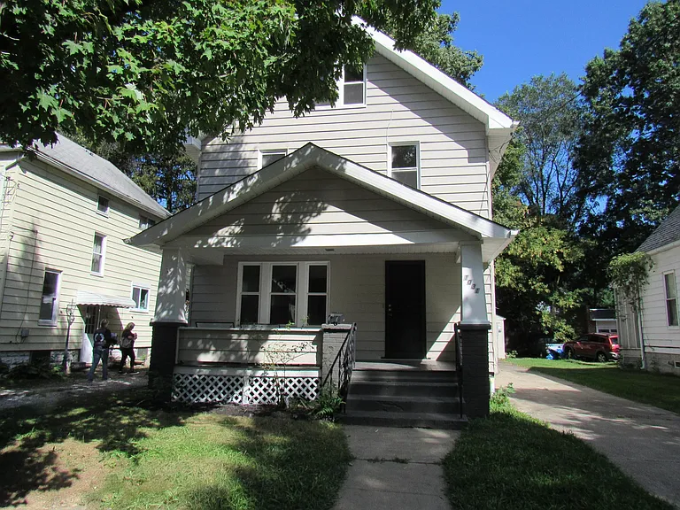 1031 Collinwood Ave — Photo 22
