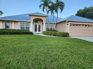 2190 SE Flanders Rd, Port Saint Lucie, FL 34952