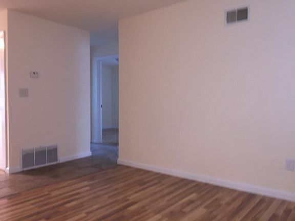 2nd image of 516 Wooddell Ct #516