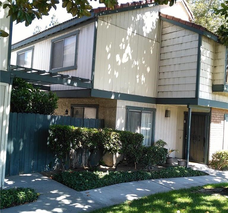 1st image of 2003 S Campus Ave Unit B