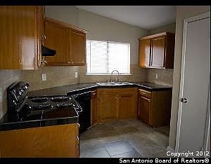 5th image of 2890 Ash Field Dr