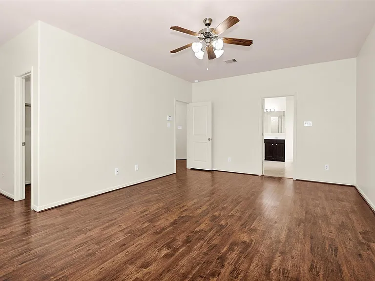 602 Blue Oasis Ct — Photo 17
