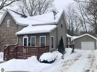 1009 Laurel St, Cadillac, MI 49601