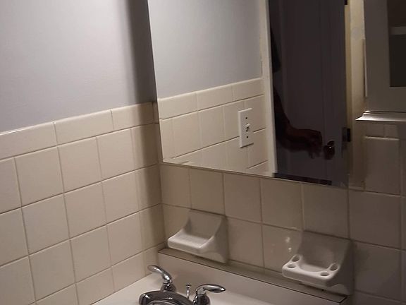 2nd image of 223 Bond Ave