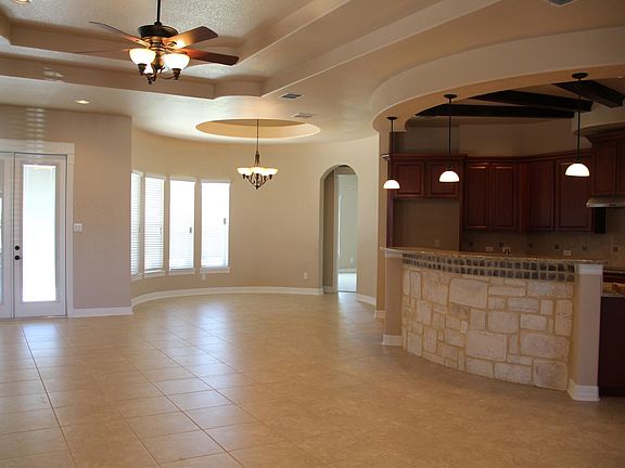 5th image of 709 Dewitt Dr