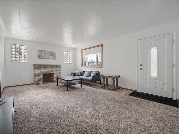 4th image of 2356 West St