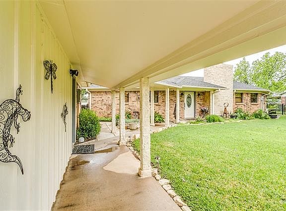 3rd image of 4212 Southaven Ct