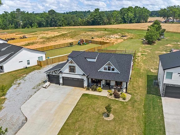 2nd image of 304 Ben Johnson Rd