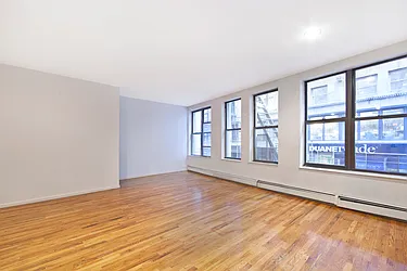 Rented by R New York