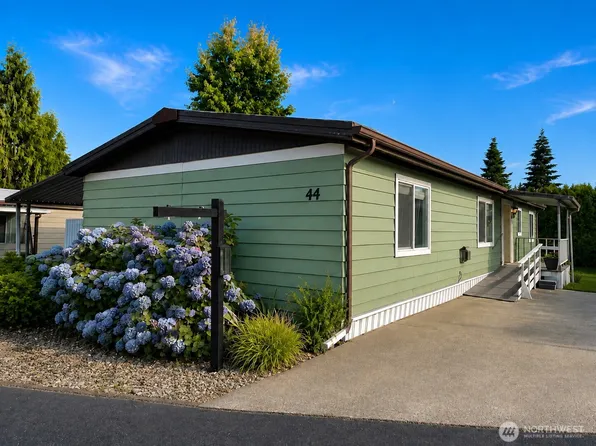 16300 State Hwy 305 NE #44, Poulsbo, WA 98370