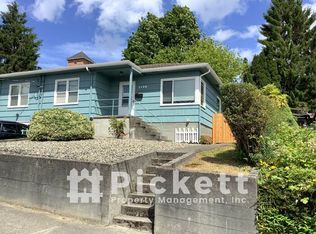 1136 Perry Ave, Bremerton, WA 98310
