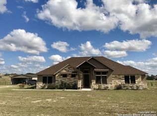 161 Scenic Hills Dr, La Vernia, TX 78121