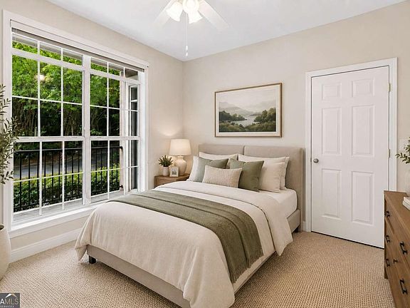 4th image of 3106 Stratford Cmns