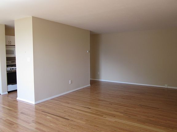 5th image of 1 Fountain Ln APT 2M