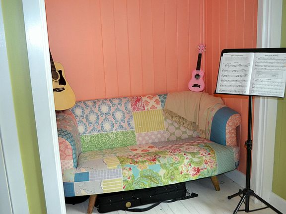 4th image of 2716 Arvon Avenue