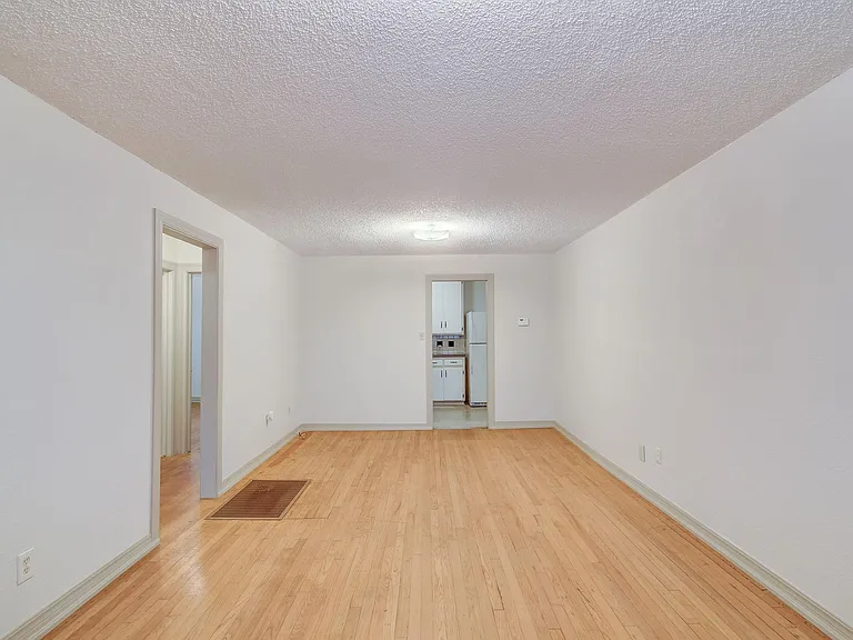 3108 Cashion Pl — Photo 7