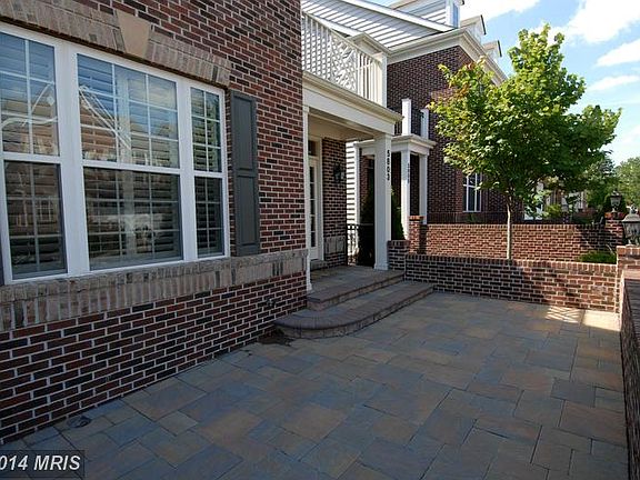 3rd image of 5803 Falls Gate Ct