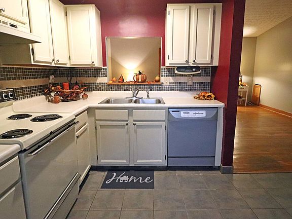 3rd image of 1010 Martingrove Ct
