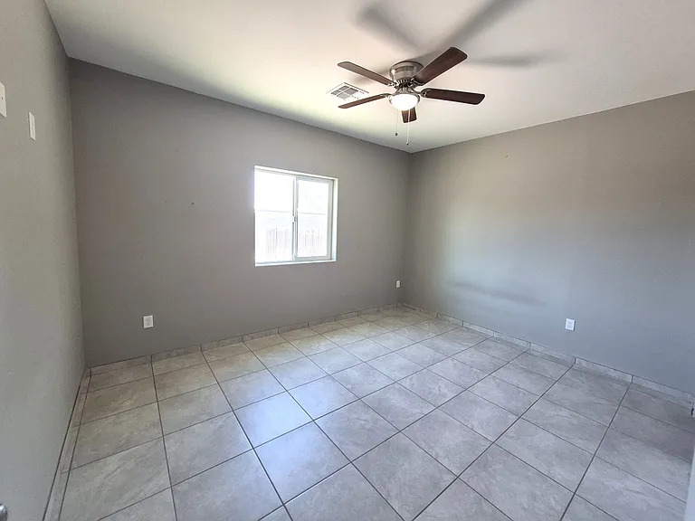 4957 N Sunrise Ave #2 — Photo 12