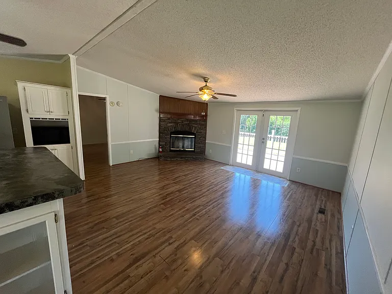 539 Valleybrook Ln — Photo 31
