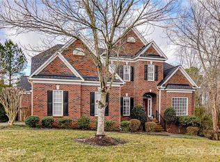 565 Keystone Ct NW, Concord, NC 28027