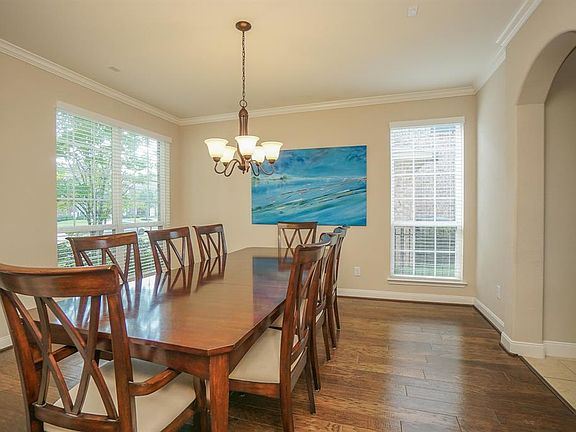 4th image of 25731 Kearsley Dr