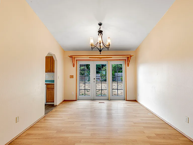 29 Hylebos Ave — Photo 12