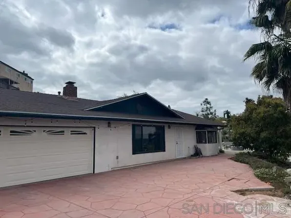 12615 Jackson Hill Dr, El Cajon, CA 92021