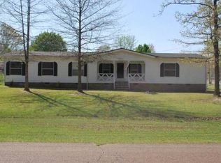 900 Old Yorkville Rd S, Columbus, MS 39702
