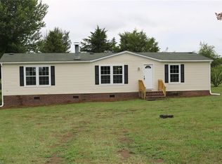 448 Pratt Rd, Dobson, NC 27017