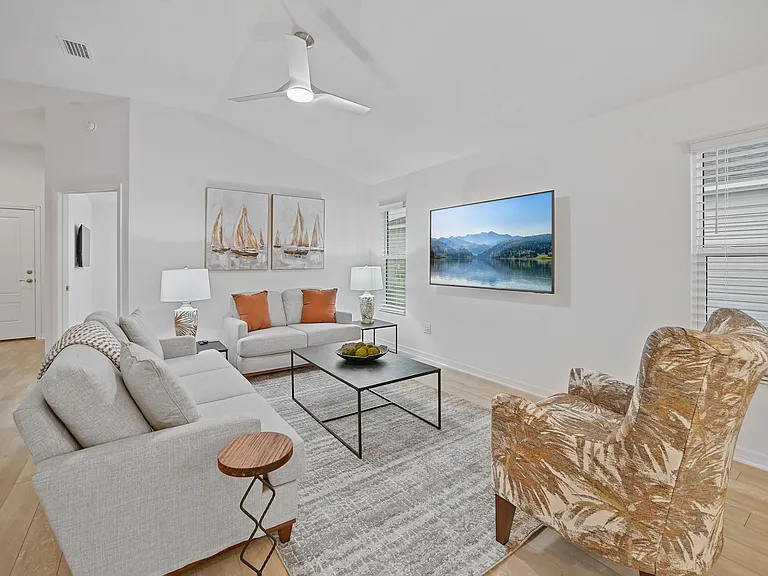 7661 Rutherford Ln — Photo 8