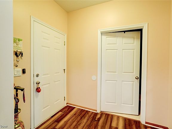 5th image of 110 Village Dr #2