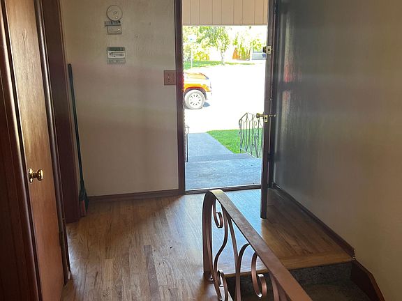 4th image of 224 N Underwood St