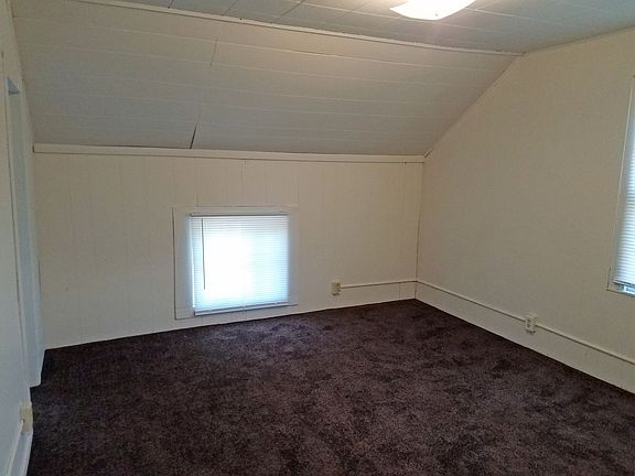 5th image of 909-911 Cameron Ave #909