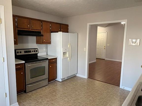 3rd image of 2742 Pepperdine Dr