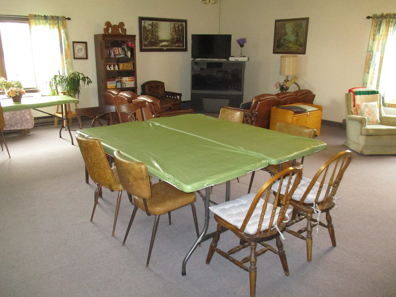 2 bed, 750 sqft, $734 — Photo 3