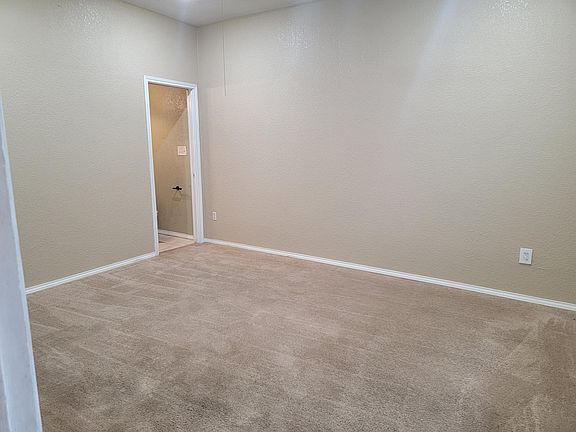 4th image of 153 E Hafer Ave