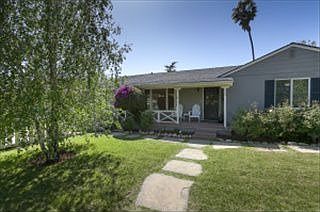 1st image of 133 E Alamar Ave