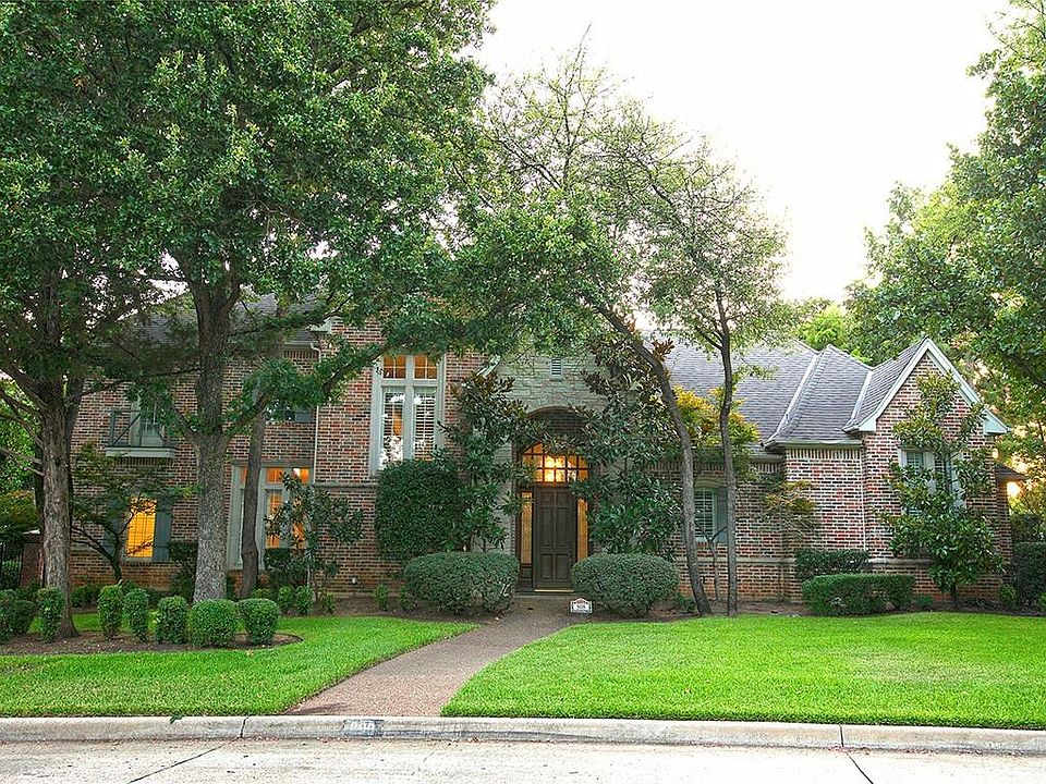 1st image of 808 Huntington Ct