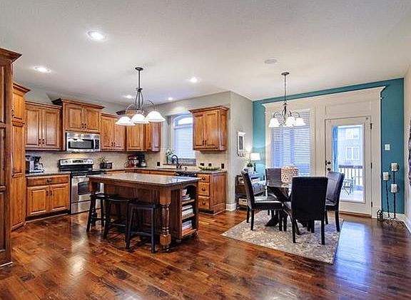 5th image of 16386 S Woodstone Dr